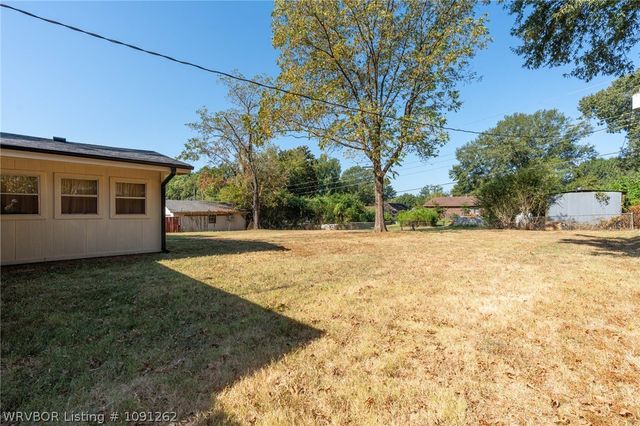 1003 4th Terrace, Barling, AR 72923