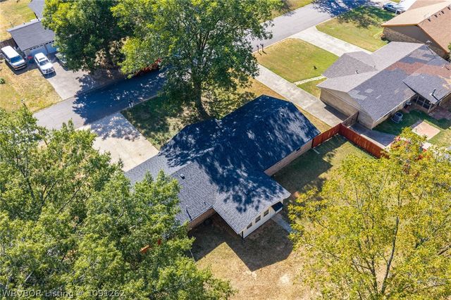 1003 4th Terrace, Barling, AR 72923