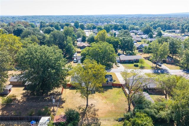 1003 4th Terrace, Barling, AR 72923