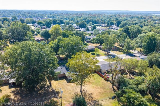 1003 4th Terrace, Barling, AR 72923