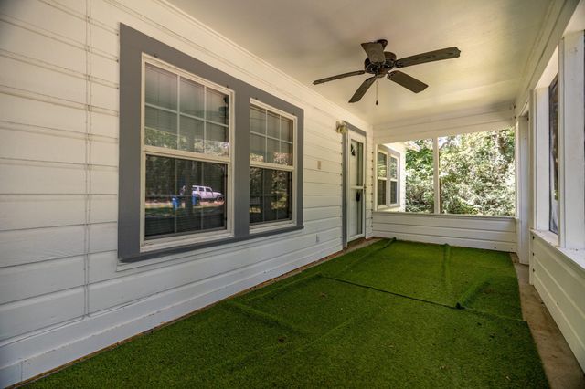221 Bowen Loop, Cleveland, TX 77328