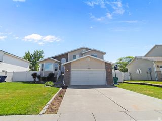 4866 S 3975 W, Roy, UT 84067
