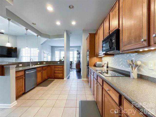 305 Sand Paver Way, Fort Mill, SC 29708