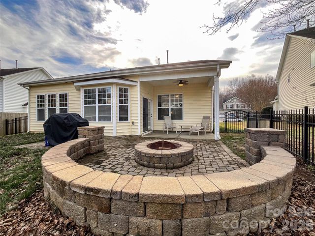 305 Sand Paver Way, Fort Mill, SC 29708