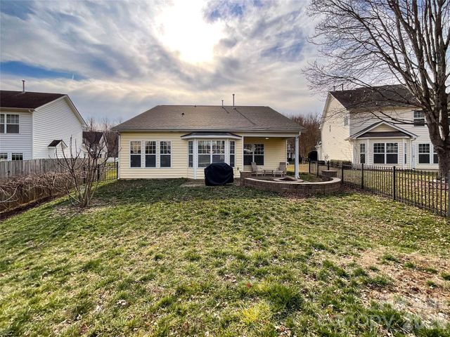 305 Sand Paver Way, Fort Mill, SC 29708