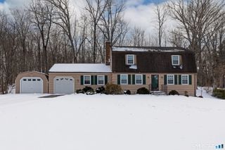 10 Apple Tree Road, Bethel, CT 06801
