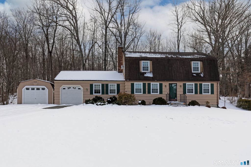 10 Apple Tree Road, Bethel, CT 06801