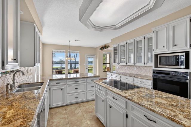 12626 Aries Loop, Willis, TX 77318