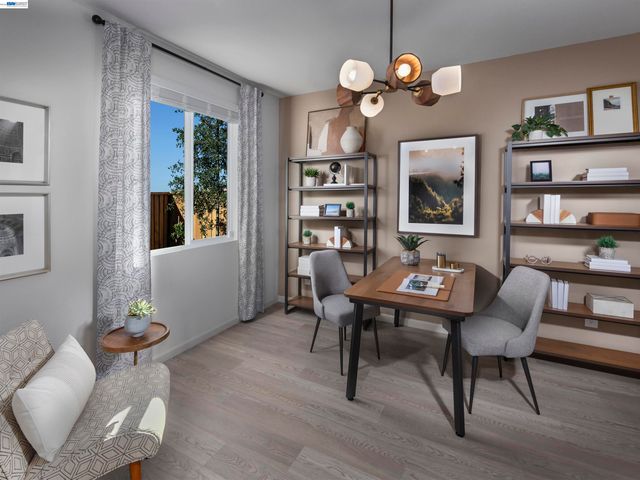 617 Channel Cir, Oakley, CA 94561