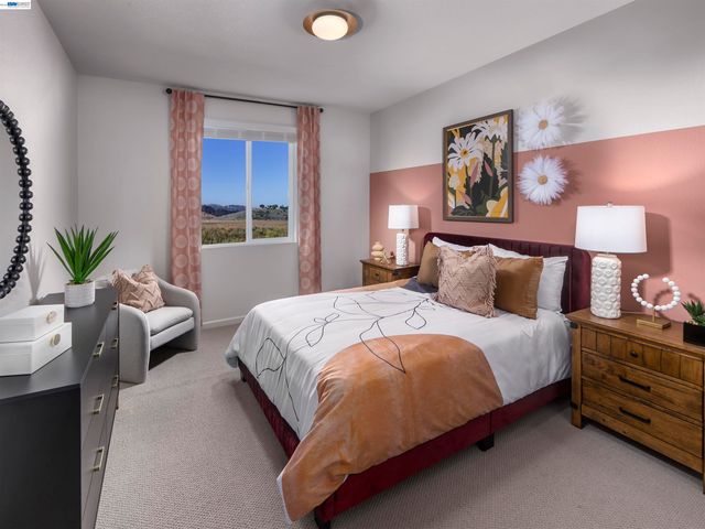 617 Channel Cir, Oakley, CA 94561