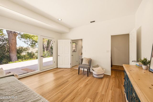 6110 Colodny Drive, Agoura Hills, CA 91301