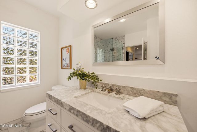 6110 Colodny Drive, Agoura Hills, CA 91301