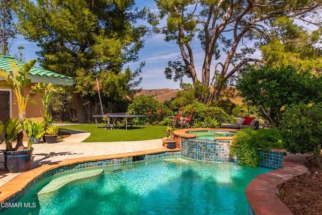 6110 Colodny Drive, Agoura Hills, CA 91301