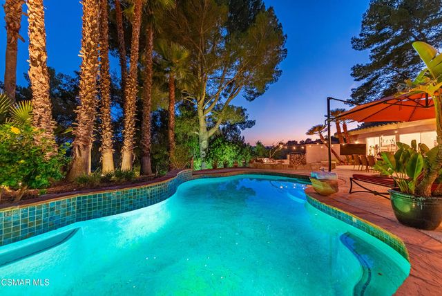 6110 Colodny Drive, Agoura Hills, CA 91301