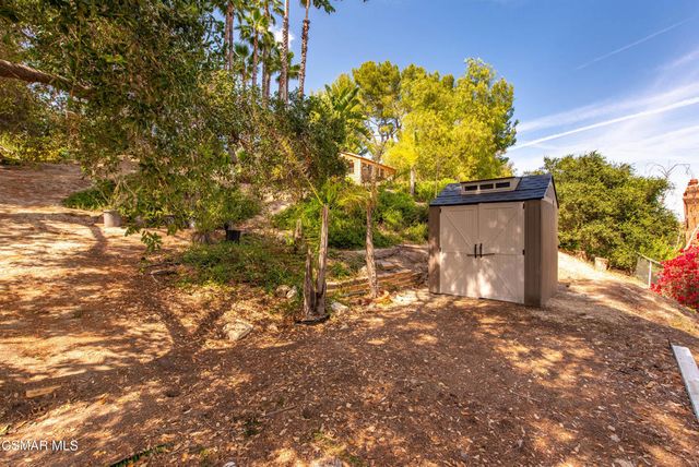 6110 Colodny Drive, Agoura Hills, CA 91301