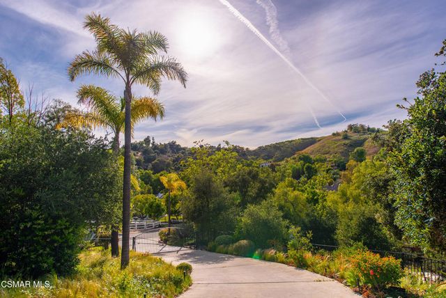 6110 Colodny Drive, Agoura Hills, CA 91301