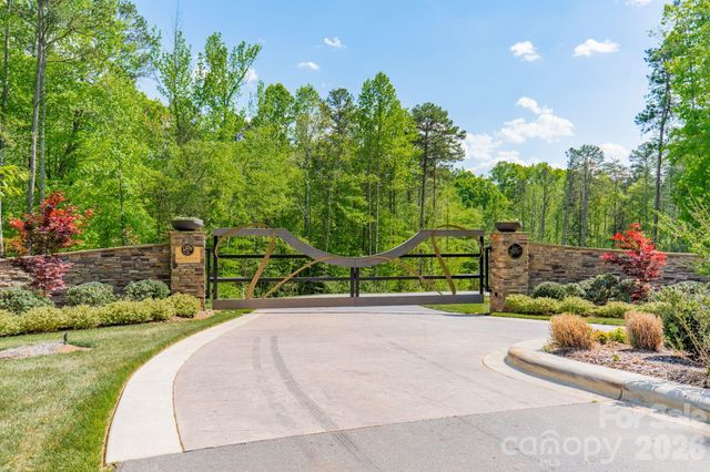 1052 Ventosa Drive, Denver, NC 28037