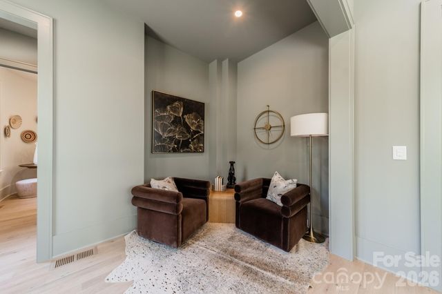 1052 Ventosa Drive, Denver, NC 28037