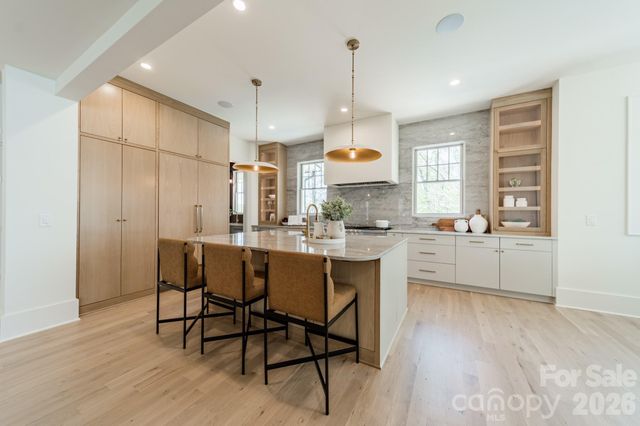 1052 Ventosa Drive, Denver, NC 28037