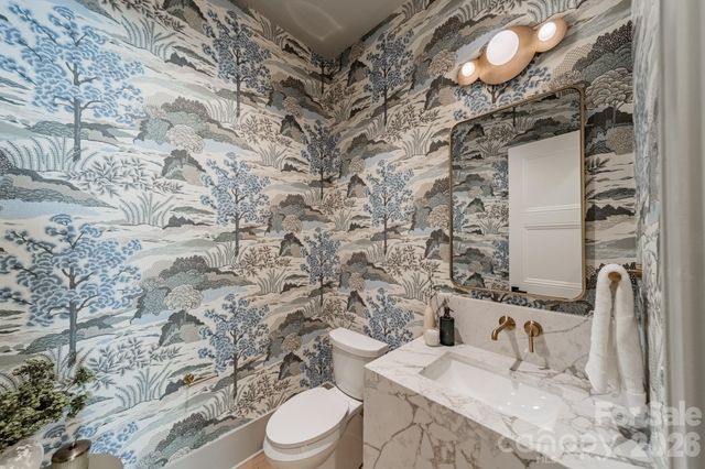 1052 Ventosa Drive, Denver, NC 28037