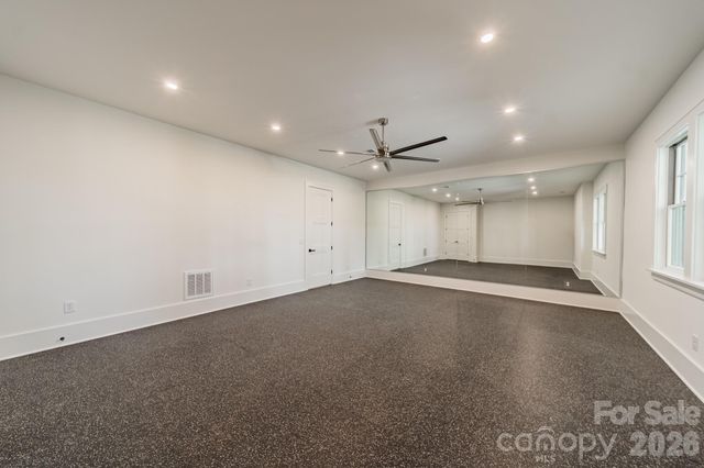 1052 Ventosa Drive, Denver, NC 28037