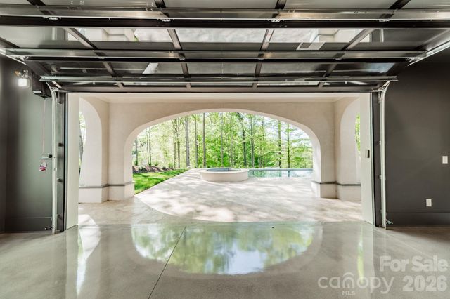 1052 Ventosa Drive, Denver, NC 28037