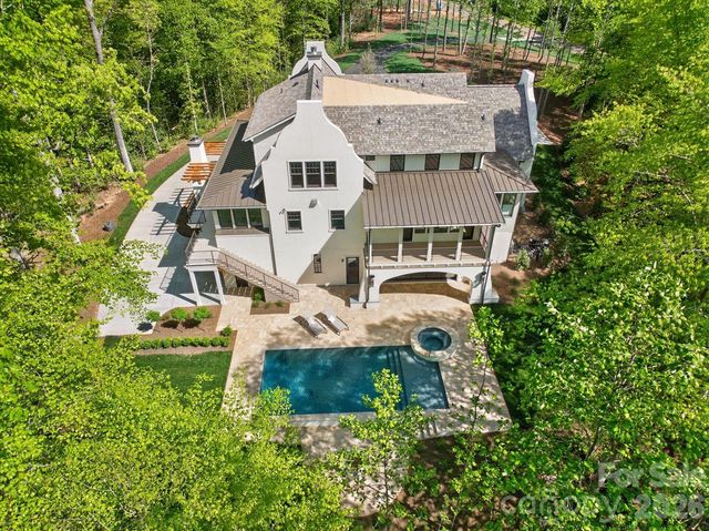 1052 Ventosa Drive, Denver, NC 28037
