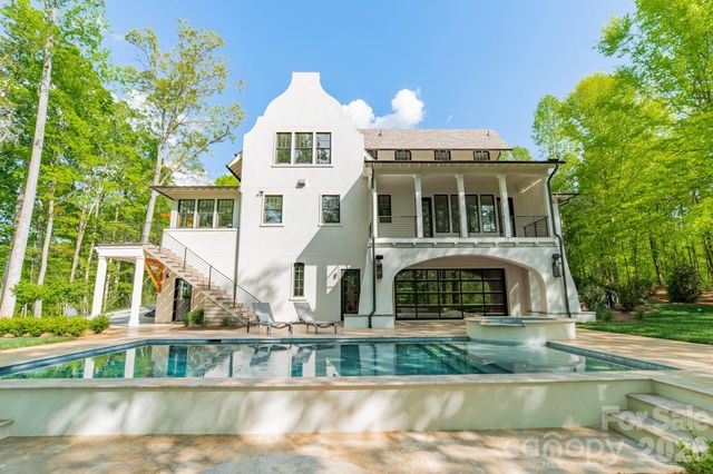 1052 Ventosa Drive, Denver, NC 28037