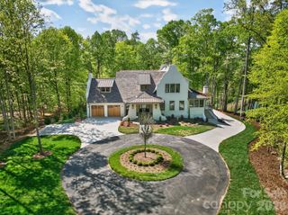 1052 Ventosa Drive, Denver, NC 28037