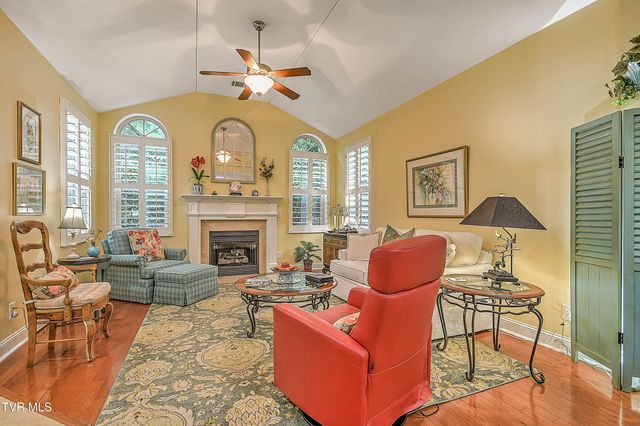 1271 Hatterdale Farm Road, Blountville, TN 37617