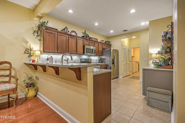 1271 Hatterdale Farm Road, Blountville, TN 37617