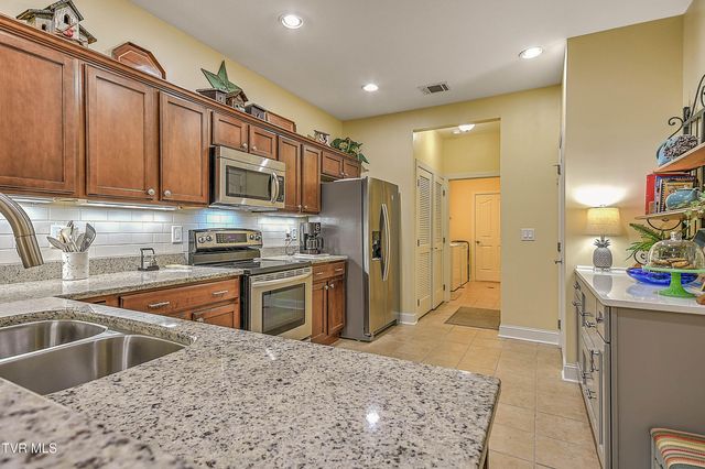 1271 Hatterdale Farm Road, Blountville, TN 37617