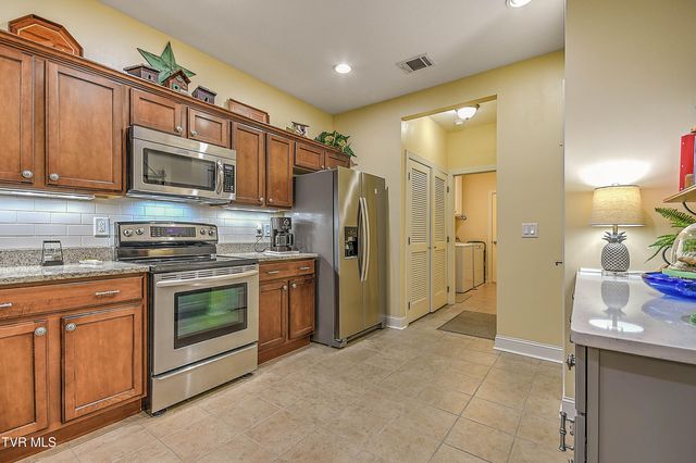 1271 Hatterdale Farm Road, Blountville, TN 37617