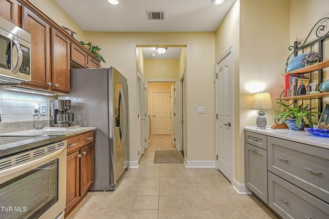 1271 Hatterdale Farm Road, Blountville, TN 37617