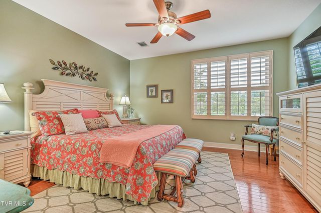 1271 Hatterdale Farm Road, Blountville, TN 37617