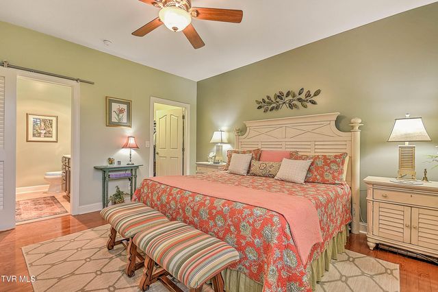 1271 Hatterdale Farm Road, Blountville, TN 37617