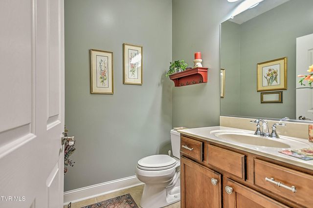 1271 Hatterdale Farm Road, Blountville, TN 37617