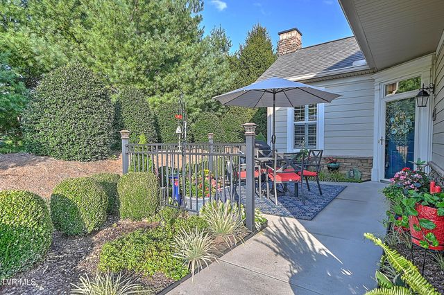 1271 Hatterdale Farm Road, Blountville, TN 37617