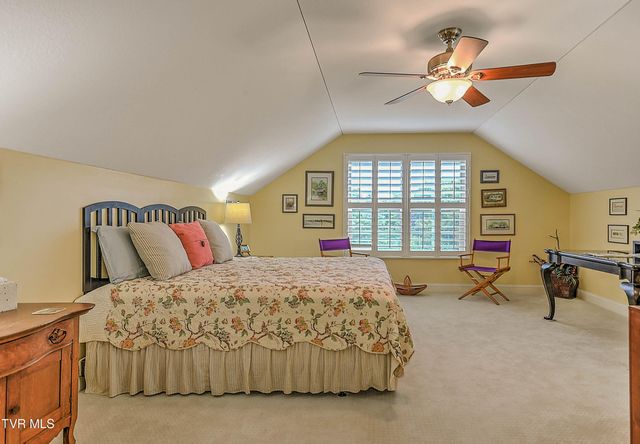 1271 Hatterdale Farm Road, Blountville, TN 37617
