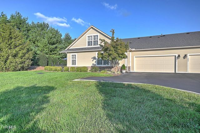 1271 Hatterdale Farm Road, Blountville, TN 37617