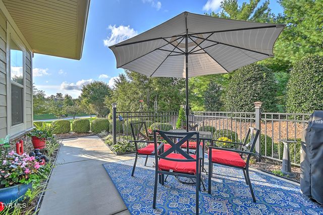 1271 Hatterdale Farm Road, Blountville, TN 37617