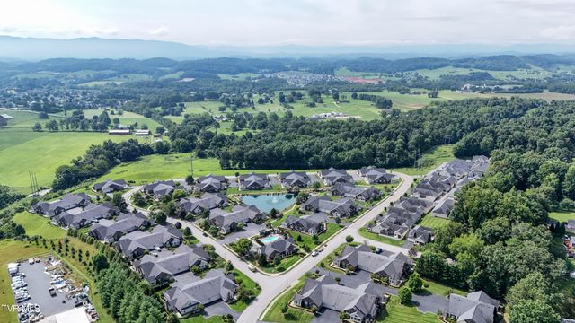 1271 Hatterdale Farm Road, Blountville, TN 37617