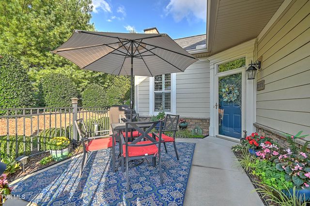 1271 Hatterdale Farm Road, Blountville, TN 37617