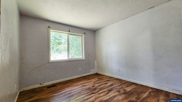 4721 Serra Ct NE, Salem, OR 97305
