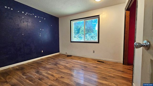 4721 Serra Ct NE, Salem, OR 97305