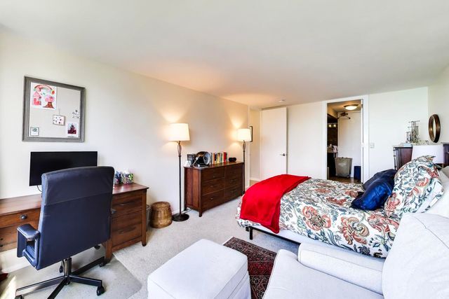 505 N Lake Shore Drive 2412, Chicago, IL 60611