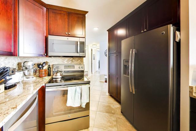 505 N Lake Shore Drive 2412, Chicago, IL 60611