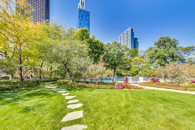 505 N Lake Shore Drive 2412, Chicago, IL 60611