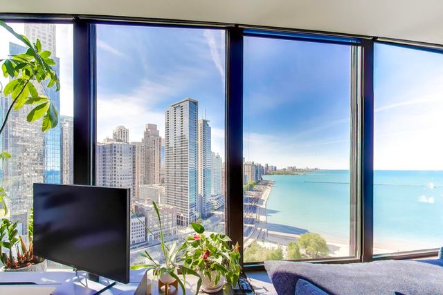505 N Lake Shore Drive 2412, Chicago, IL 60611