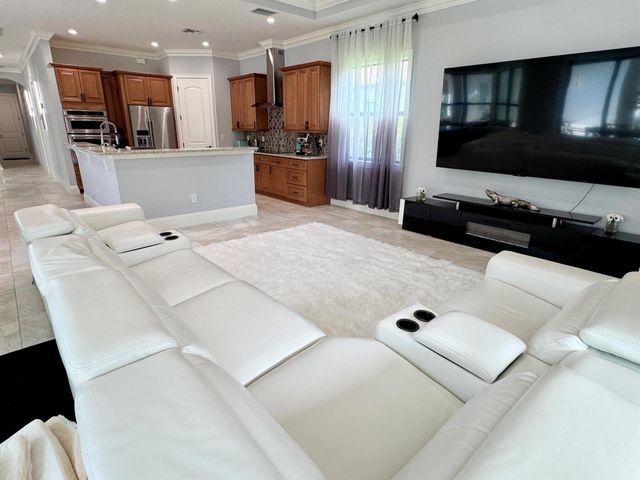134 SE Fiore Bello, Port St Lucie, FL 34984